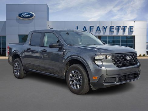 Certified 2025 Ford Maverick XLT FWD image 1