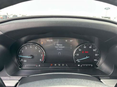 Used 2024 Ford Explorer XLT w/ Equipment Group 202A AWD/4WD image 16