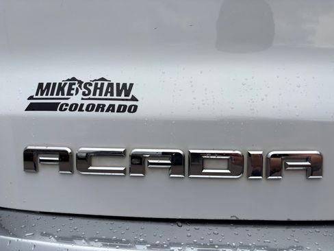 Used 2016 GMC Acadia SLT w/ Open Road Package FWD image 16