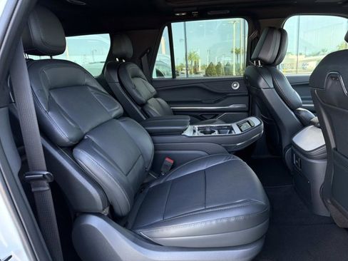 New 2026 Lincoln Navigator L Reserve image 21