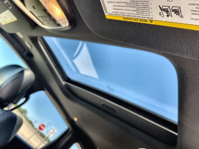 Used 2018 Jeep Grand Cherokee Altitude RWD image 32