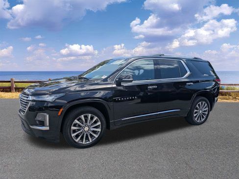 Used 2023 Chevrolet Traverse Premier w/ LPO, Floor Liner Package AWD/4WD image 4