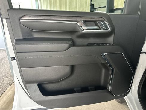 Certified 2024 Chevrolet Silverado 2500 LTZ image 12