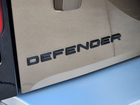 Certified 2025 Land Rover Defender 90 S image 13