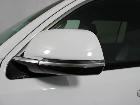 Used 2022 Jeep Wagoneer Series II image 59