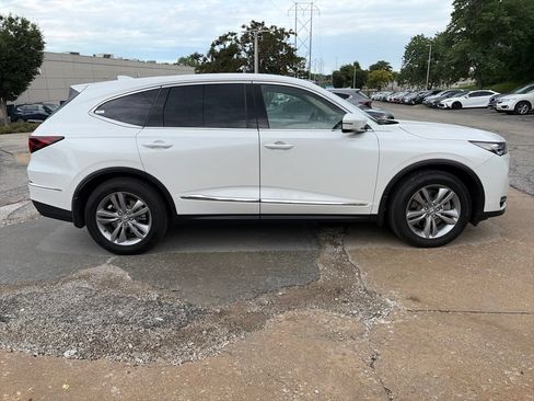 Used 2026 Acura MDX SH-AWD image 4