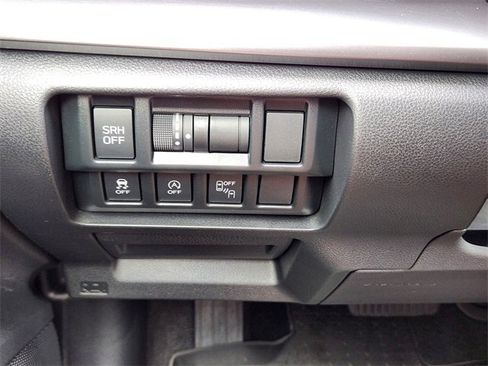 Certified 2021 Subaru Crosstrek 2.5i Limited w/ Moonroof Package 2 image 23