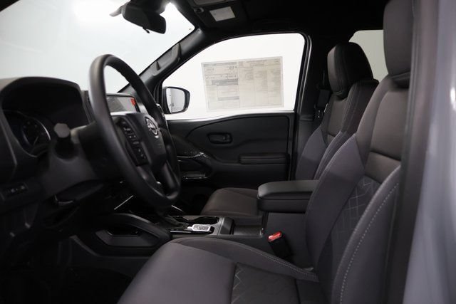 New 2026 Nissan Frontier SV w/ Tow Package AWD/4WD image 11