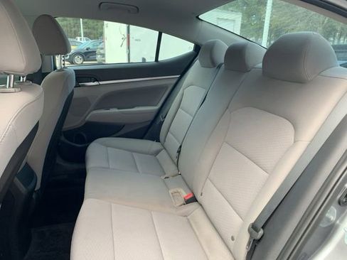 Used 2019 Hyundai Elantra SEL image 35