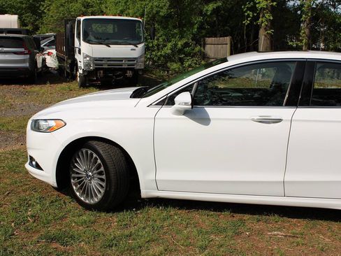 Used 2014 Ford Fusion Titanium image 11