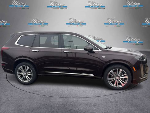 Used 2020 Cadillac XT6 Premium Luxury w/ Platinum Package image 2