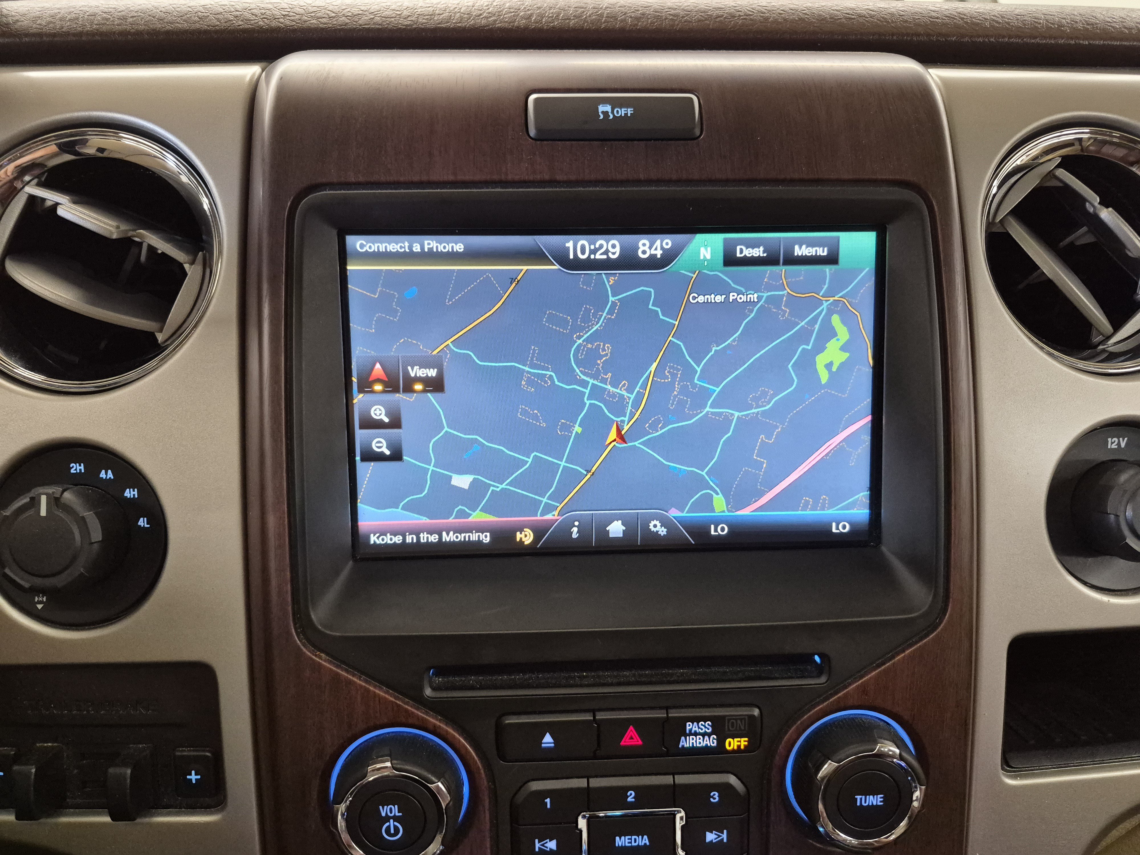 Used 2014 Ford F150 King Ranch w/ King Ranch Luxury Package AWD/4WD image 34