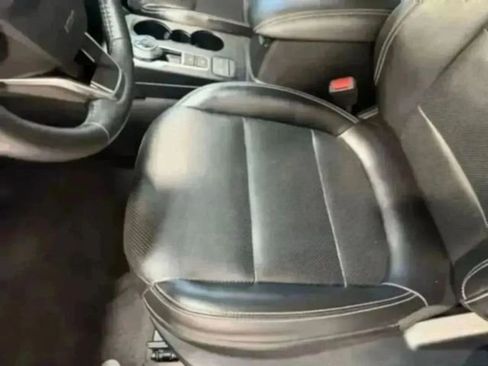 Used 2020 Ford Escape SEL image 22