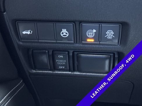 Used 2020 Nissan Armada Platinum w/ Captain's Chairs Package image 31