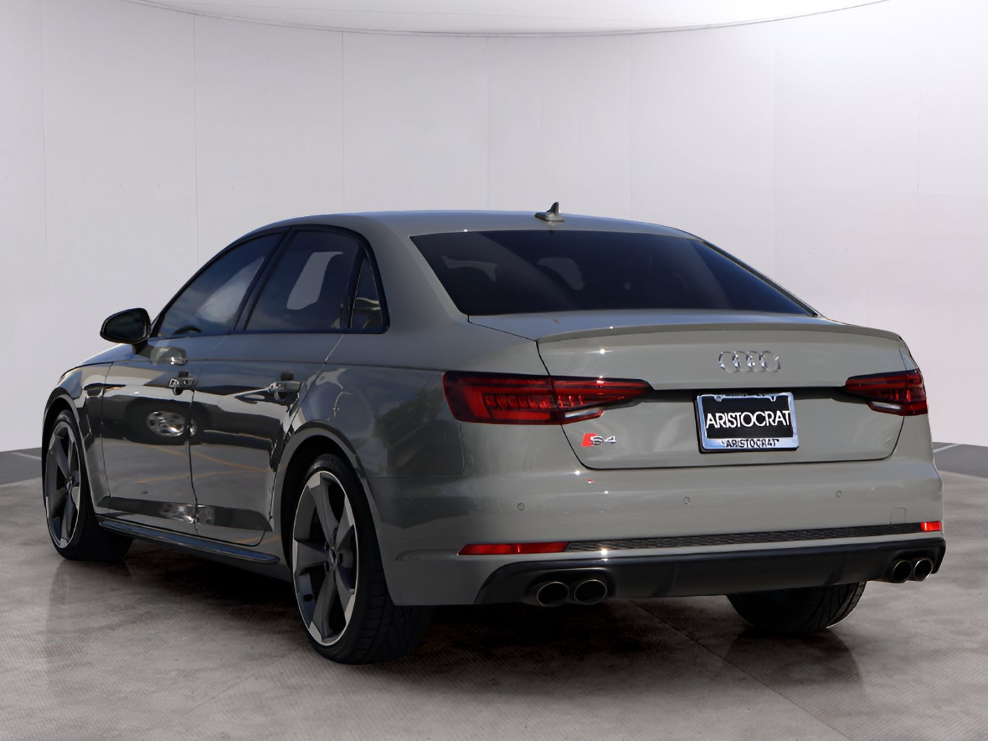 Used 2019 Audi S4 Premium Plus w/ Premium Plus Package AWD/4WD image 5