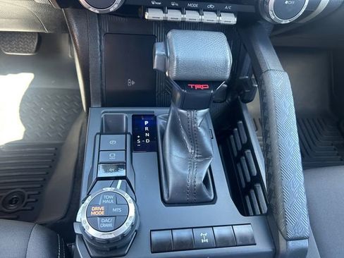 Certified 2024 Toyota Tacoma TRD Off-Road w/ TRD Off Road Upgrade Package AWD/4WD image 15