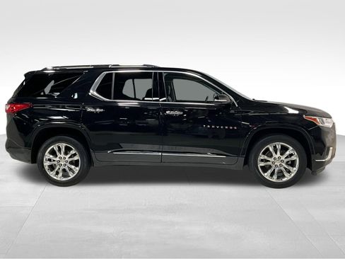 Used 2018 Chevrolet Traverse High Country AWD/4WD image 4