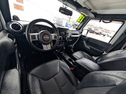 Used 2013 Jeep Wrangler Unlimited Sport image 6