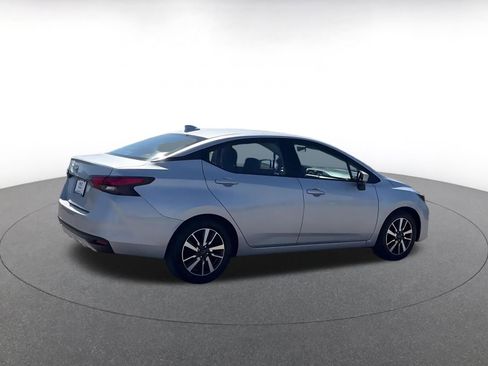 Used 2025 Nissan Versa SV FWD image 15