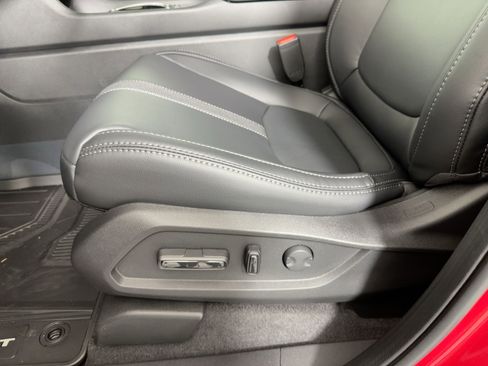 New 2025 Honda Pilot EX-L image 12