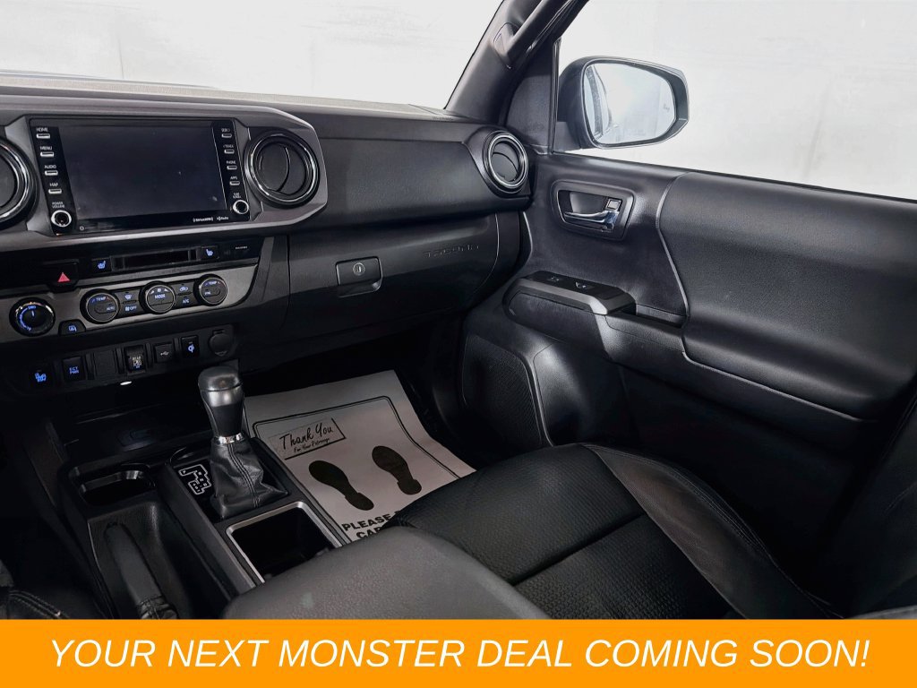 Used 2020 Toyota Tacoma TRD Sport AWD/4WD image 23