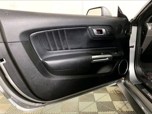 Used 2022 Ford Mustang Premium image 22