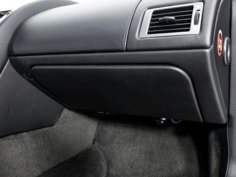 Used 2009 Aston Martin DBS Coupe image 37