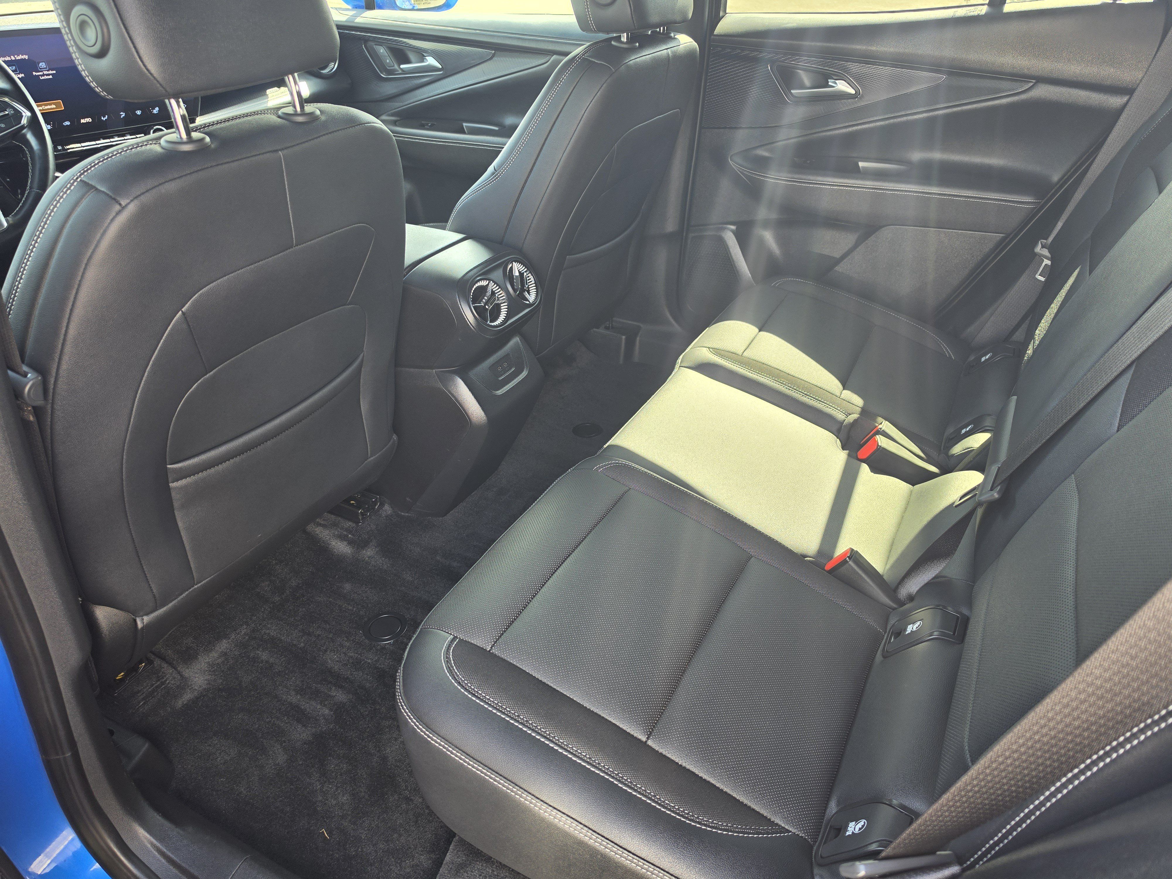 Used 2024 Chevrolet Blazer EV LT AWD/4WD image 18