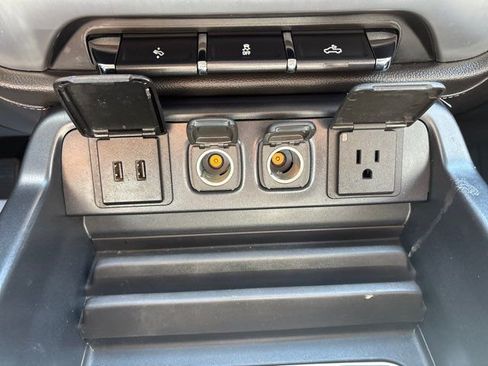 Used 2018 GMC Sierra 1500 SLT w/ Texas SLT Premium Package AWD/4WD image 29