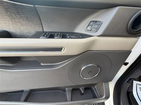 Used 2018 Ford Expedition Limited w/ Equipment Group 301A image 16