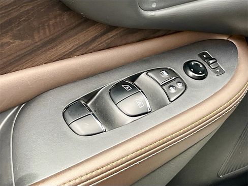 Used 2023 Nissan Murano Platinum w/ Cargo Package image 18