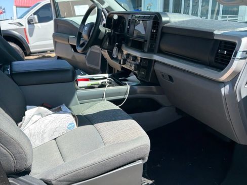 Used 2024 Ford F250 XLT w/ FX4 Off-Road Package AWD/4WD image 16