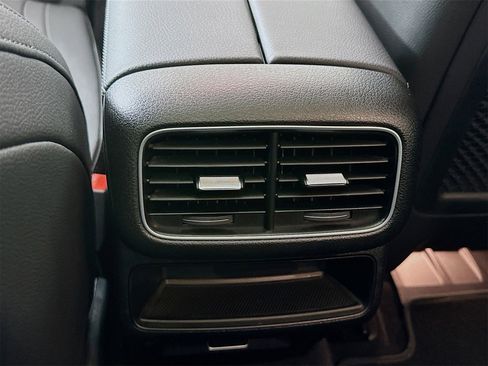 Used 2026 Mercedes-Benz GLE 450 GLE 450 image 28