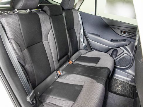 Used 2025 Subaru Outback Premium image 39