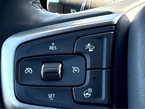 Used 2024 Chevrolet Tahoe Premier AWD/4WD image 14