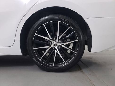 Used 2024 Toyota Camry SE image 12