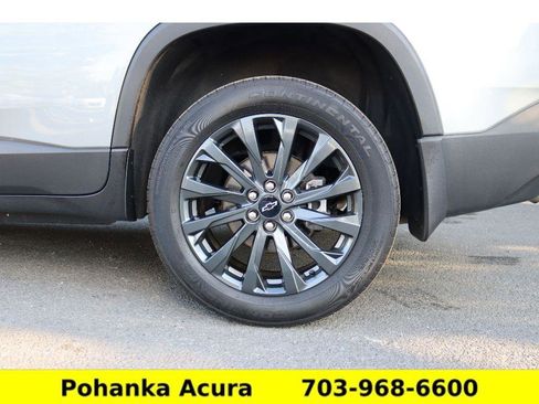 Used 2023 Chevrolet Traverse RS image 30