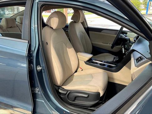 Used 2016 Hyundai Sonata SE image 8