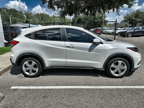 Used 2020 Honda HR-V LX image 10