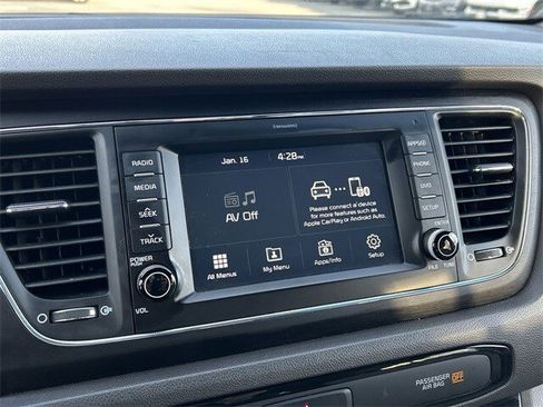 Used 2017 Kia Sedona LX w/ LX Essentials Premium Package image 20