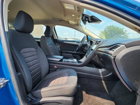 Used 2020 Ford Fusion SE FWD image 15