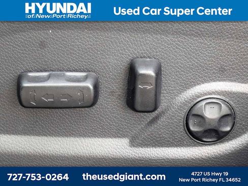 Used 2013 Hyundai Santa Fe Sport 2.0T image 22