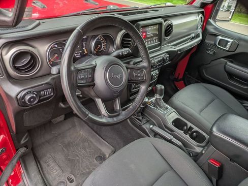 Used 2022 Jeep Wrangler Unlimited Sport AWD/4WD image 10