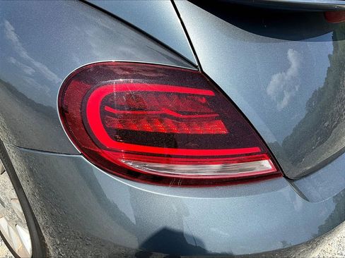 Used 2019 Volkswagen Beetle 2.0T SE image 27