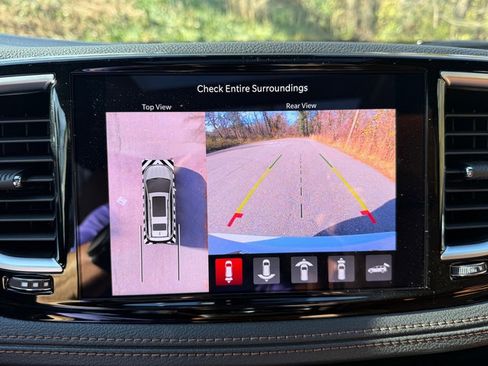 New 2026 Chrysler Pacifica Pinnacle image 35