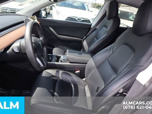 Used 2020 Tesla Model Y Long Range image 11