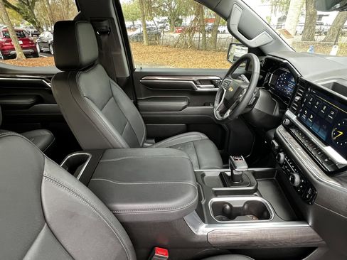 Used 2024 Chevrolet Silverado 1500 LTZ w/ Technology Package image 47