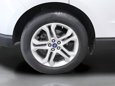 Used 2018 Ford Edge Titanium w/ Equipment Group 301A image 36