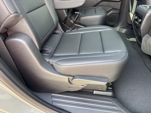 New 2026 Chevrolet Traverse LT w/ Driver Confidence Package FWD image 21