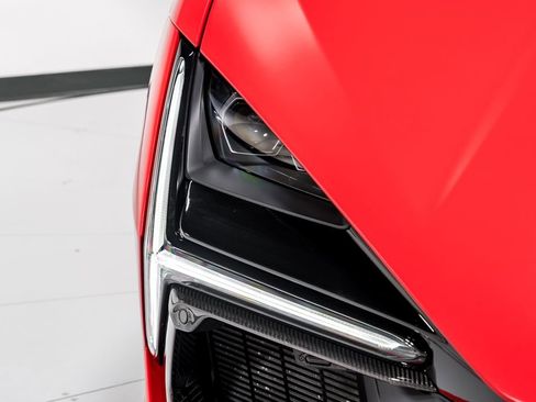 Used 2025 Lamborghini Revuelto image 41